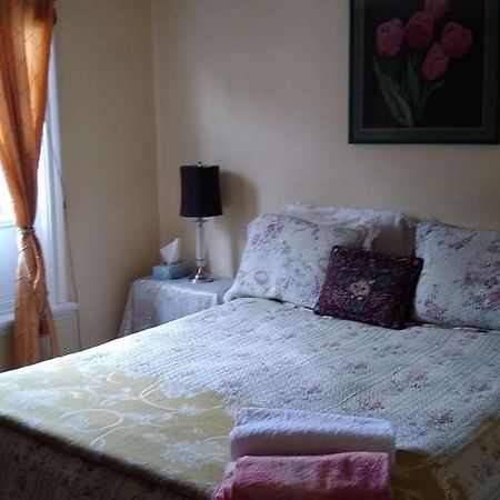 Australis Guest House ออตตาวา ภายนอก รูปภาพ